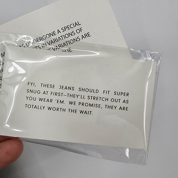 GRLFRND Button Fly Skinny Leg Devon Boyfriend Jean in Late Night Recall Size 26 - Picture 6 of 9